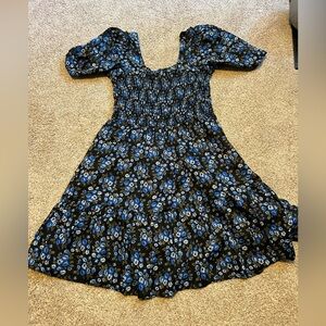 GAP floral puff sleeve smocked mini dress